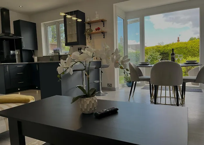 Cozy Cottage - Close To London