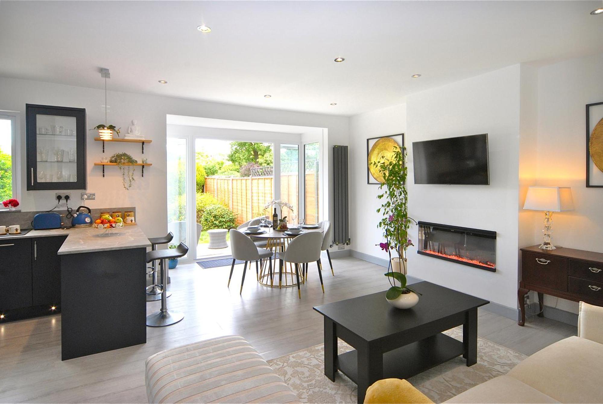 Cozy - Close To London Villa *