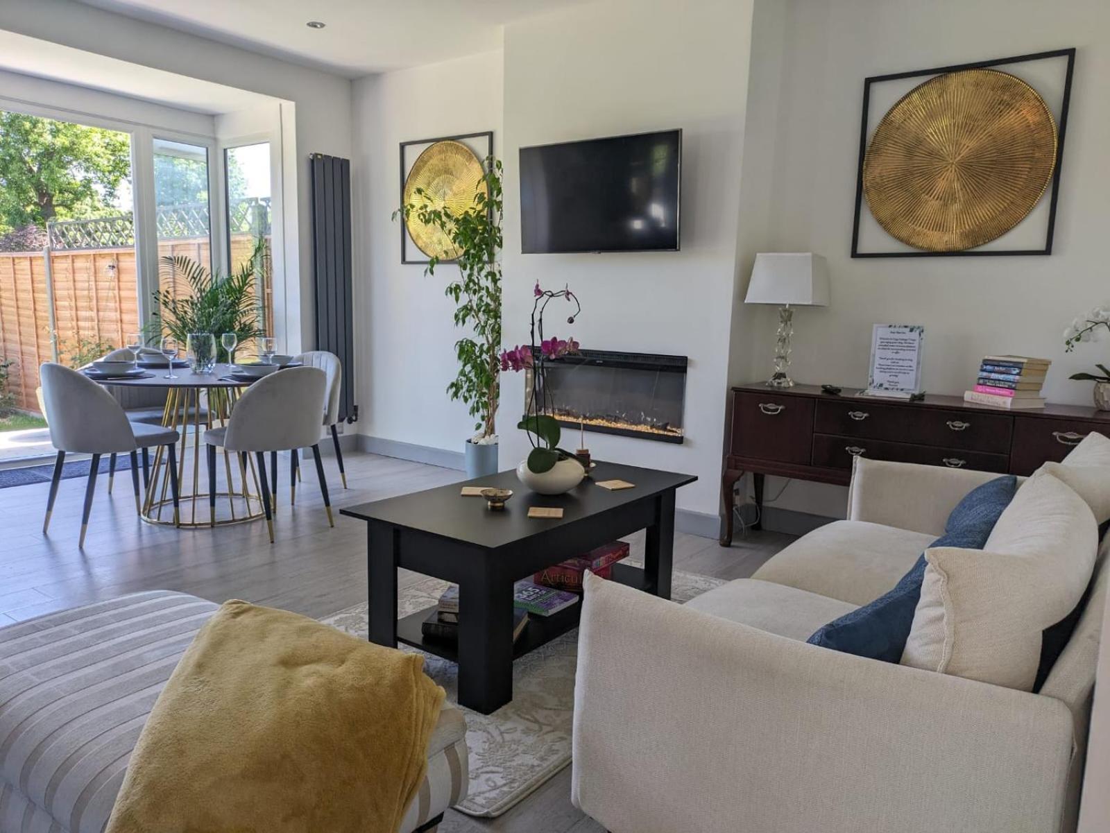 Cozy - Close To London Villa *